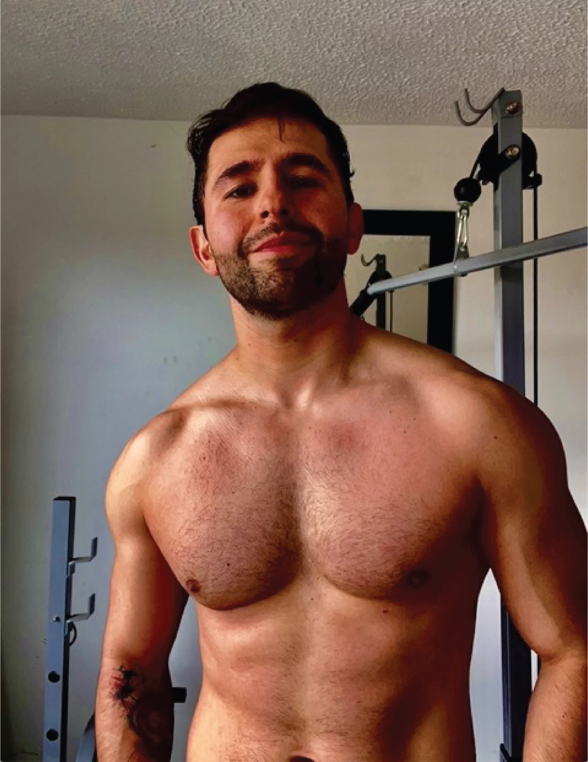Julian-gym-01-scaled.webp